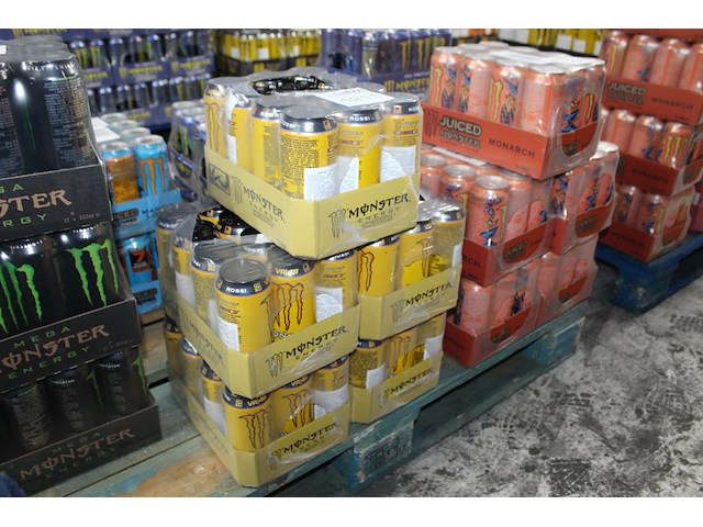 Monster energy the doctor 456 blikken tht 3-2027. bod is inclusief 64,80 euro statiegeldwaarde - afbeelding 1 van  3