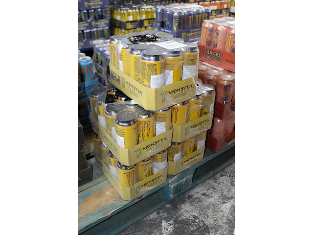 Monster energy the doctor 60 blikken tht 3-2027. bod is inclusief 9 euro statiegeldwaarde - afbeelding 2 van  2