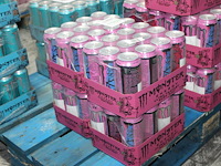 Monster energy ultra fantasy ruby red 48 blikken met tht 5-2027. bod is inclusief 7,20 euro statiegeldwaarde - afbeelding 1 van  2