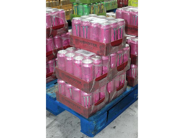 Monster energy ultra rosa 60 blikken tht 4-2027. bod is inclusief 9 euro statiegeldwaarde - afbeelding 2 van  2