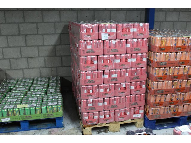 Monster pipeline punch 1008 blikken tht 6-2027. bod is inclusief 151,20 euro statiegeldwaarde - afbeelding 1 van  2