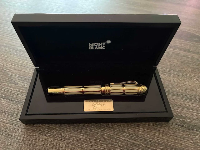 Mont blanc - pope julius ii limited edition 1388/4810 vulpen - afbeelding 1 van  13