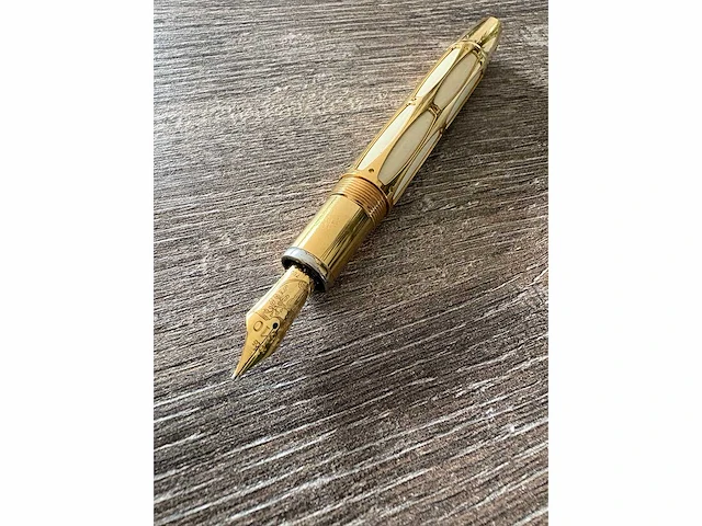 Mont blanc - pope julius ii limited edition 1388/4810 vulpen - afbeelding 13 van  13