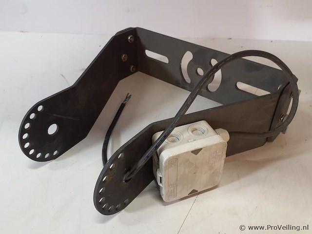 Montageframe incl. elektrische aansluitdoos - afbeelding 1 van  3