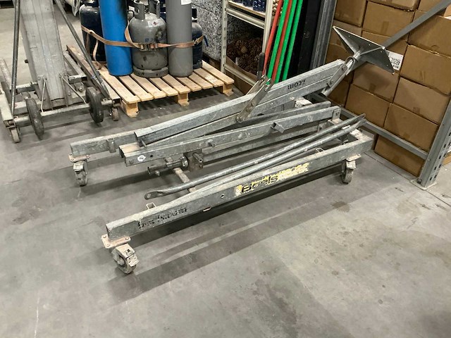 Montagelift - afbeelding 1 van  3