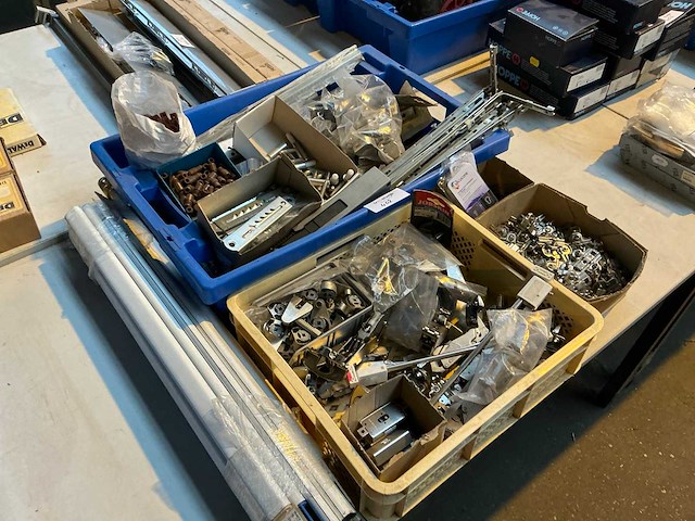 Montagemateriaal - afbeelding 1 van  5