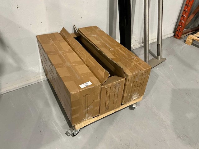 Montagepaal voor ev lader (5x) - afbeelding 2 van  6