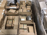 Montageplaat met 3-puntsbevestiging (3.000 stuks) - afbeelding 2 van  3