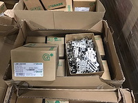 Montageplaat met 3-puntsbevestiging (3.000 stuks) - afbeelding 3 van  3