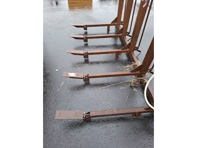 Montagetafel t.b.v. bemesteruitlopen - afbeelding 2 van  8