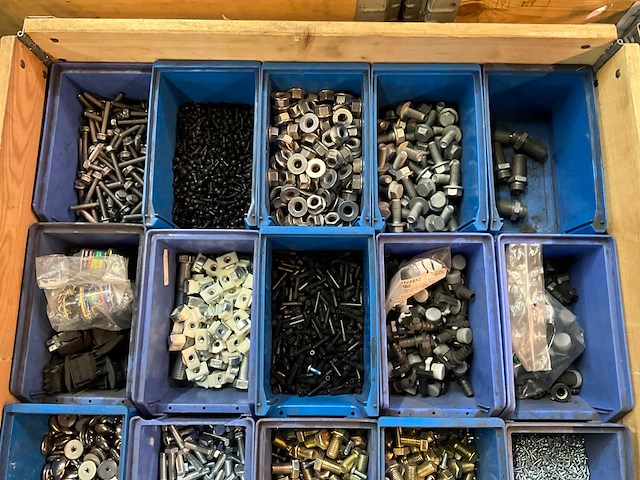 Montagevoorraad - afbeelding 2 van  4