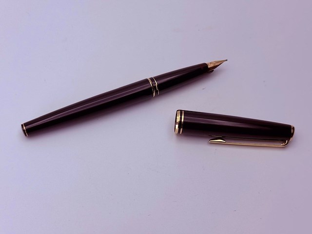 Montblanc classic vulpen met 14kt gouden nib - afbeelding 3 van  9