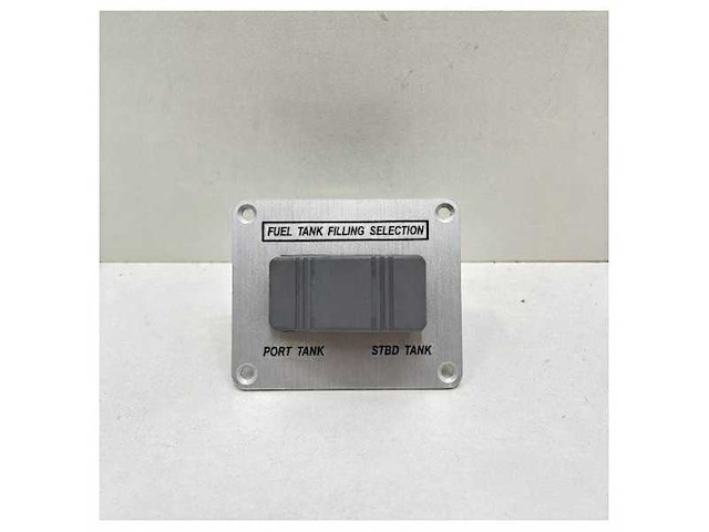 Monte carlo yachts fuel tank filling selection display - 18335p - afbeelding 2 van  4
