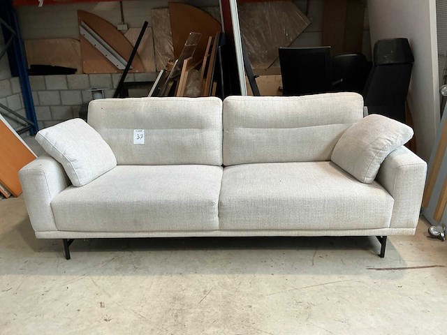 Montel stoffen sofa op metalen onderstel - afbeelding 2 van  9