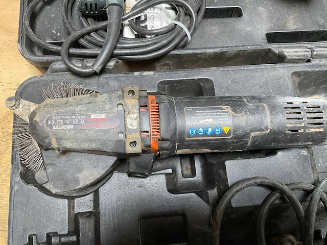Monti bristle blaster 3200x schuurmachine - afbeelding 3 van  6