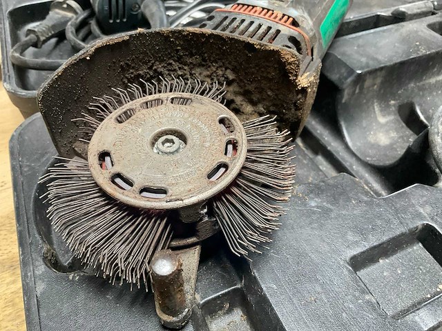 Monti bristle blaster 3200x schuurmachine - afbeelding 4 van  6