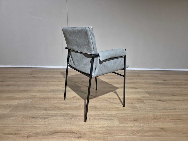 Montis - yves - eetkamerstoelen - showroommodel (4x) - afbeelding 8 van  10