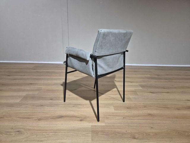 Montis - yves - eetkamerstoelen - showroommodel (4x) - afbeelding 9 van  10