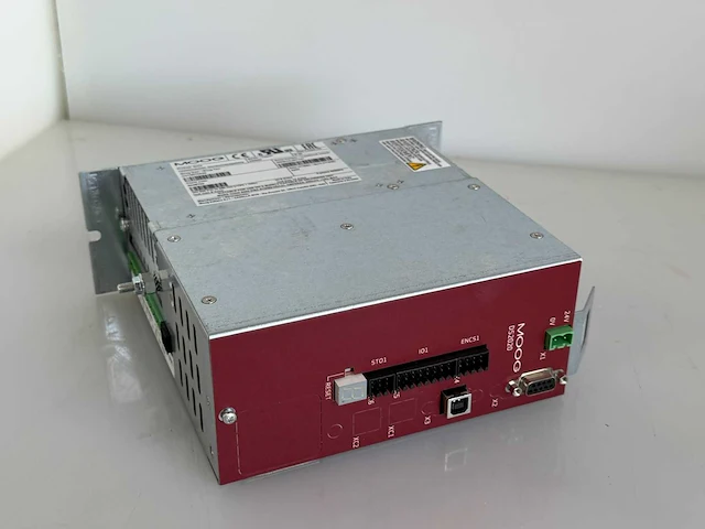 Moog - ds2020 - servo driver - afbeelding 1 van  3