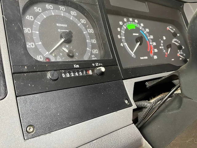 Moog / renault vrachtwagen simulator - afbeelding 25 van  48