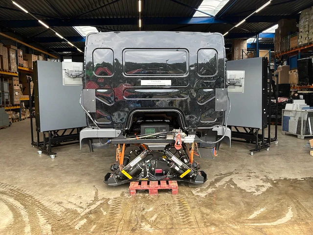 Moog / renault vrachtwagen simulator - afbeelding 46 van  48