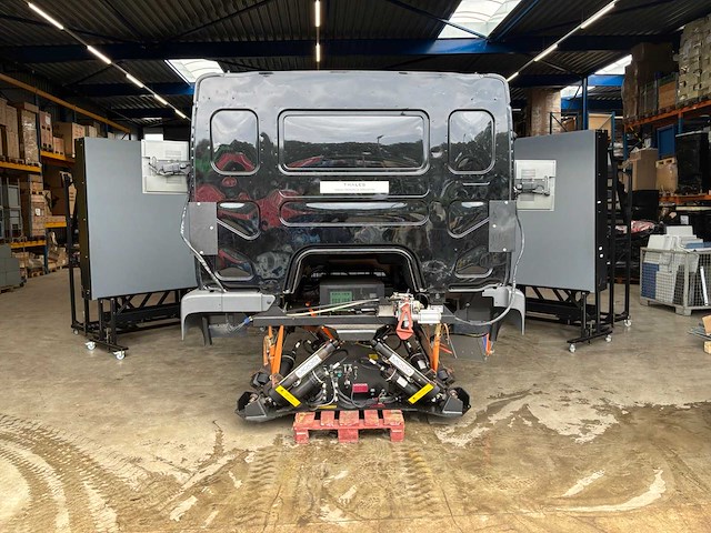 Moog / renault vrachtwagen simulator - afbeelding 46 van  48