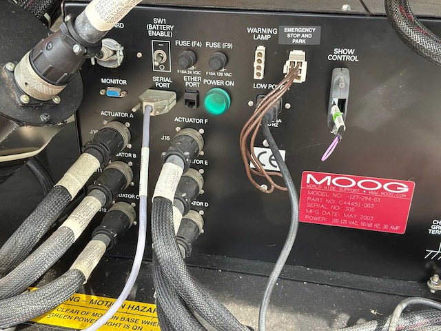 Moog / renault vrachtwagen simulator - afbeelding 36 van  48