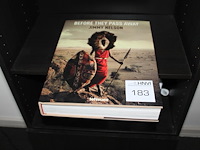 Mooi cultuur boek jimmi nelson. afmeting 30 x 38 x 5 cm. - afbeelding 1 van  2