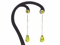 Mooie hangende oorbellen met diamanten en peridot - afbeelding 1 van  9