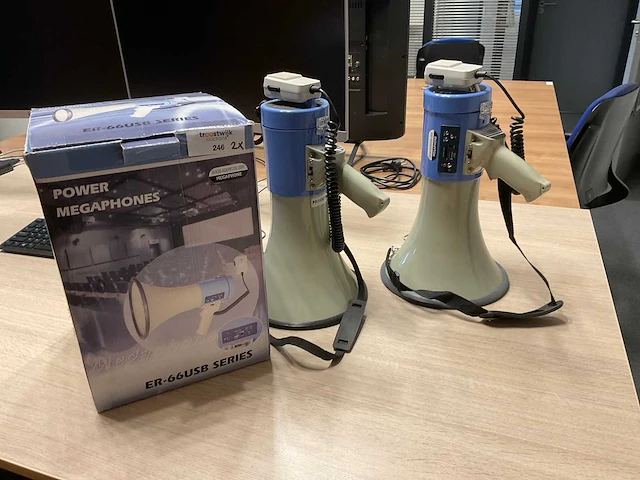 Moon-m50wusb 50 w megaphone (2x) - afbeelding 2 van  4
