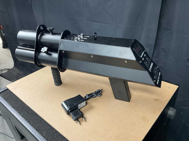 Moonlight 3w confettishooter - afbeelding 1 van  4