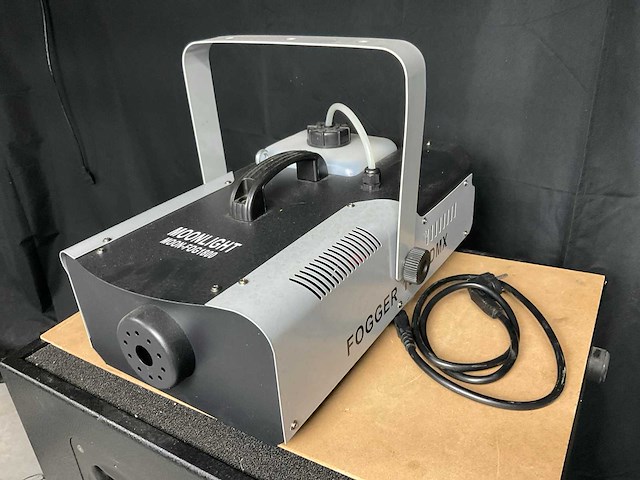 Moonlight fogger 1800 dmx rookmachine - afbeelding 2 van  5