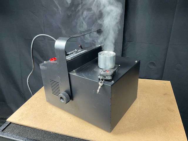 Moonlight hz400 hazer - afbeelding 1 van  4