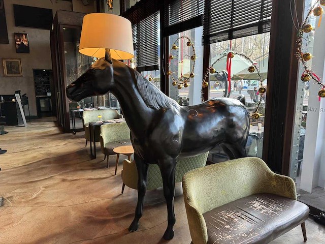 Moooi - decoratief paard - afbeelding 1 van  8