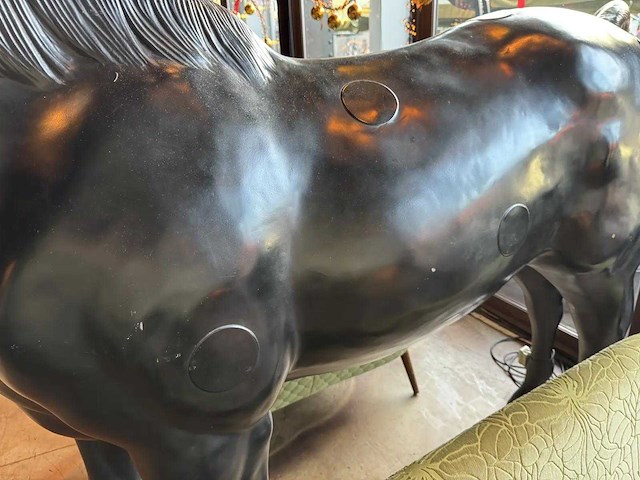 Moooi - decoratief paard - afbeelding 6 van  8