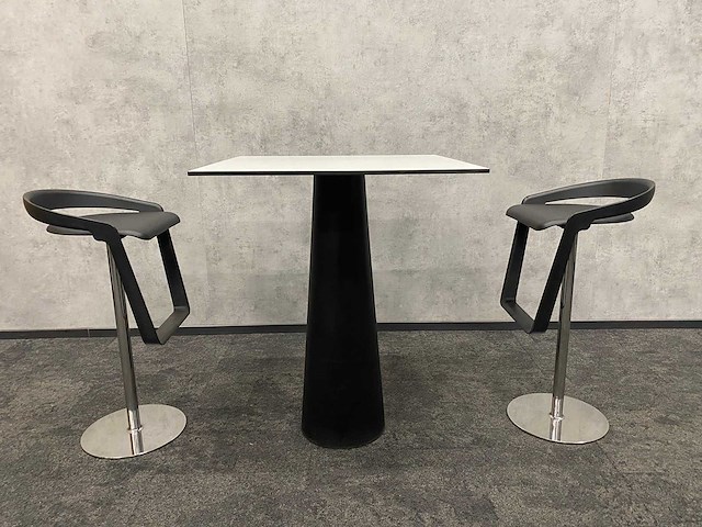 Moooi/ johanson - design barset - afbeelding 1 van  16