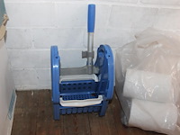 Mop wringer. - afbeelding 1 van  2