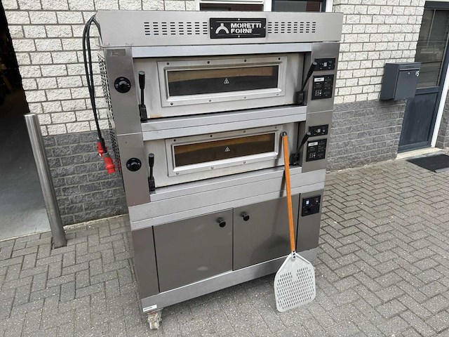 Moretti forni - dubbel deks - pizza-oven - afbeelding 1 van  8