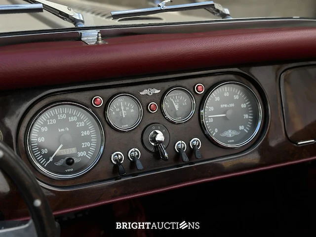 Morgan plus 8 4.0 v8 190pk 2001, p-992-jb - afbeelding 35 van  54
