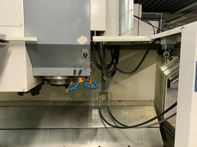 Mori seiki mv-40b cnc verticale bewerkingscentrum - afbeelding 5 van  15