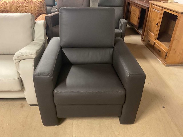Moris lederen fauteuil - afbeelding 3 van  9