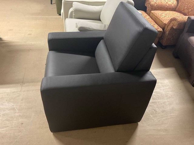 Moris lederen fauteuil - afbeelding 5 van  9