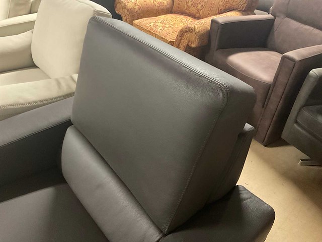 Moris lederen fauteuil - afbeelding 6 van  9