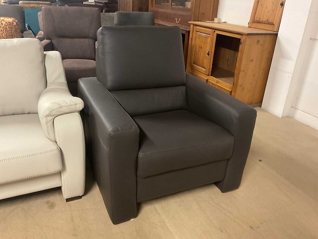 Moris lederen fauteuil - afbeelding 8 van  9