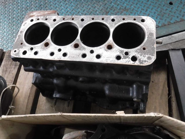 Morris minor 1300 engine & gearbox | rebuilt british classic drivetrain - afbeelding 10 van  15