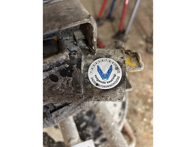 Mortel- betonmixer op wielen - afbeelding 5 van  5