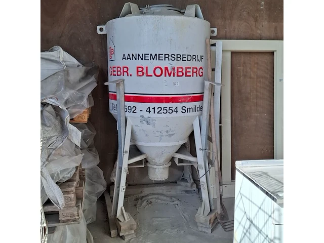 Mortelsilo - afbeelding 1 van  5