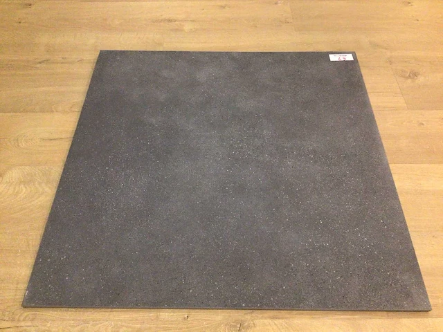 Mosa motto grain dark grey mat vloertegel 80x80 cm 102,4 m² - afbeelding 5 van  6