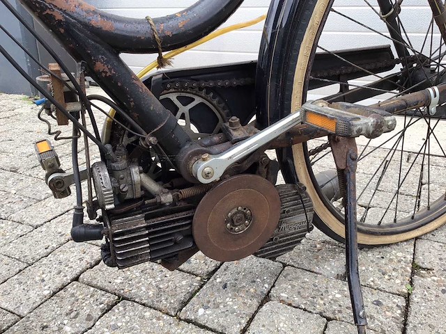 Mosquito bromfiets - afbeelding 10 van  11