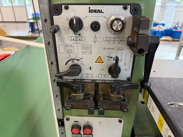 Mossner - 1991 - sm/320/a - verticale bandzaagmachine - afbeelding 3 van  6